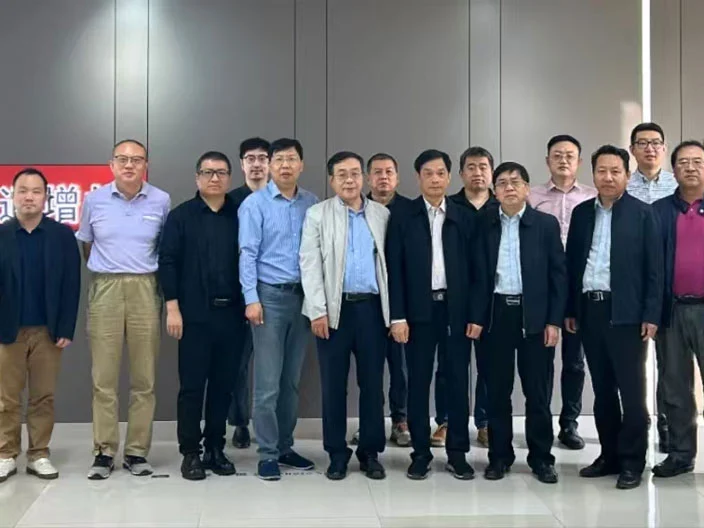 瑞通增材“个性化定制口腔义齿激光增材制造关键技术及产业化”项目经广东省机械工程学会鉴定，整体技术达国际先进水平，市场占有率超50%