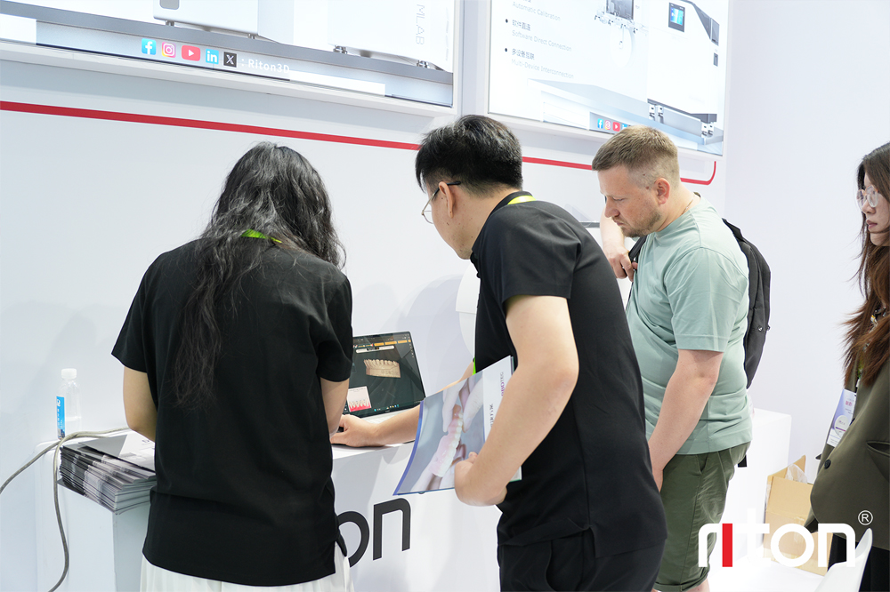 design-and-production-are-done-in-one-go-modules-can-be-matched-as-needed-ruitongs-additive-removable-appliances-and-dental-digital-solutions-attract-countless-attention-7.jpg