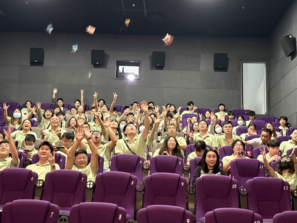 employee-stylegold-hunting-game-hunting-moments-review-of-ruitong-additives-birthday-movie-party-6.jpg