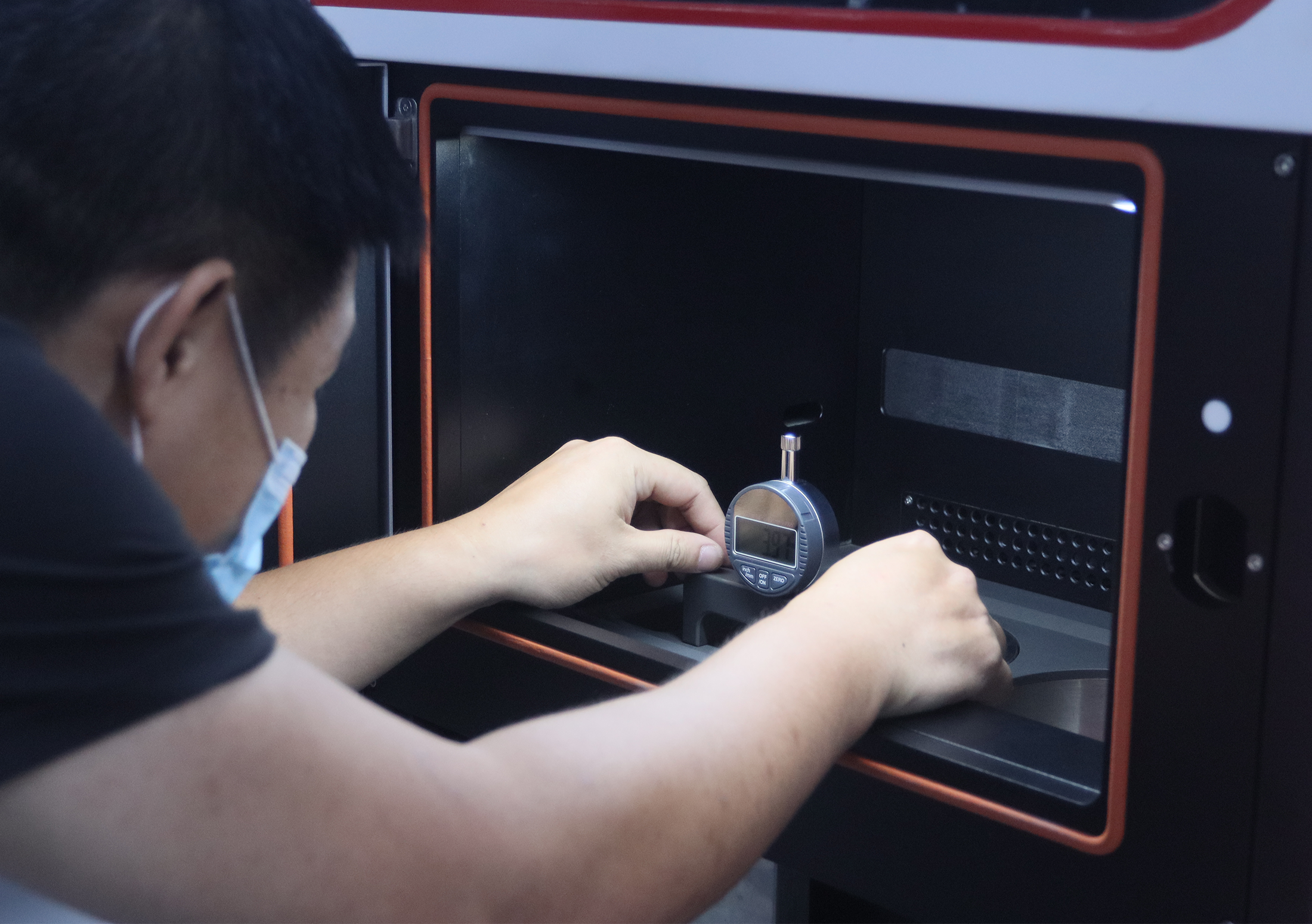 多技术协同作用，产品精度共同保障